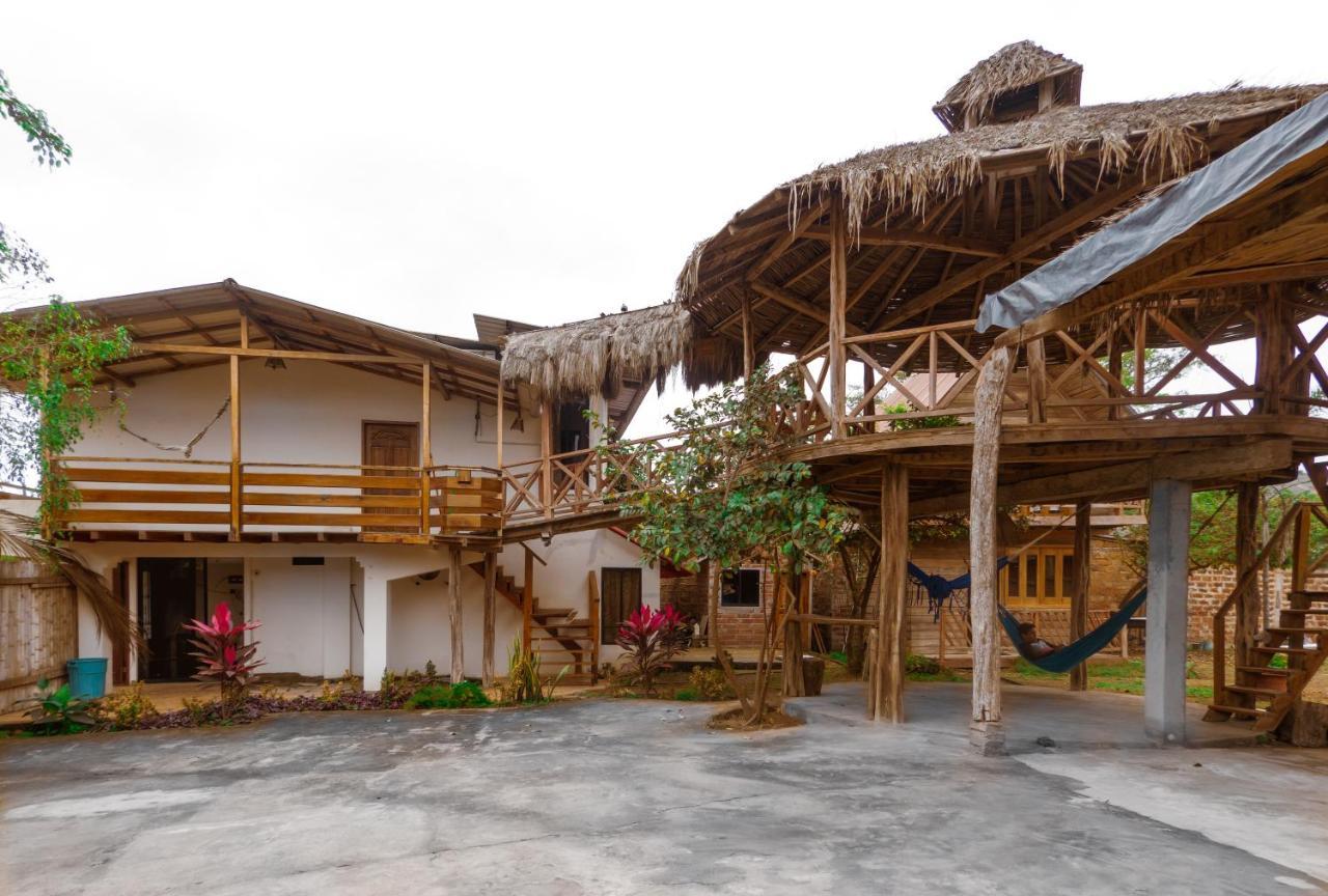 Hostal Tortuga Dorada ปูแอร์โตโลเปซ ภายนอก รูปภาพ