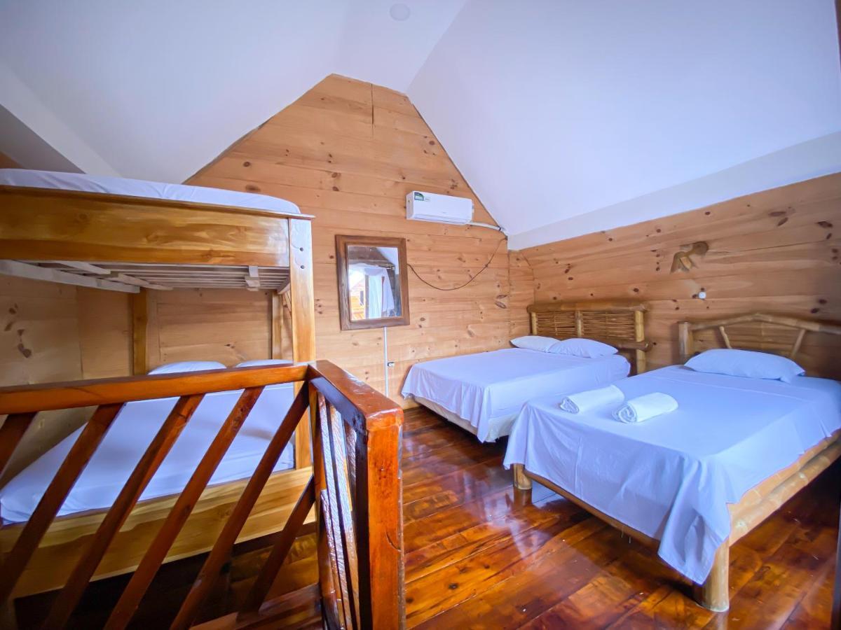 Hostal Tortuga Dorada ปูแอร์โตโลเปซ ภายนอก รูปภาพ